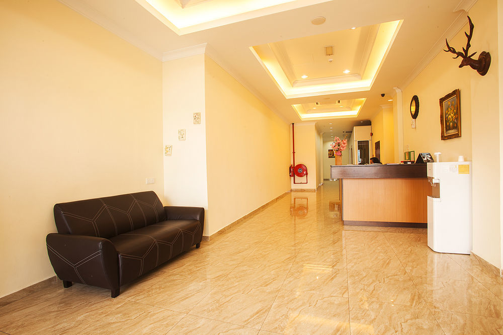 Oyo 327 Buddys Hotel Kuala Lumpur Exterior photo