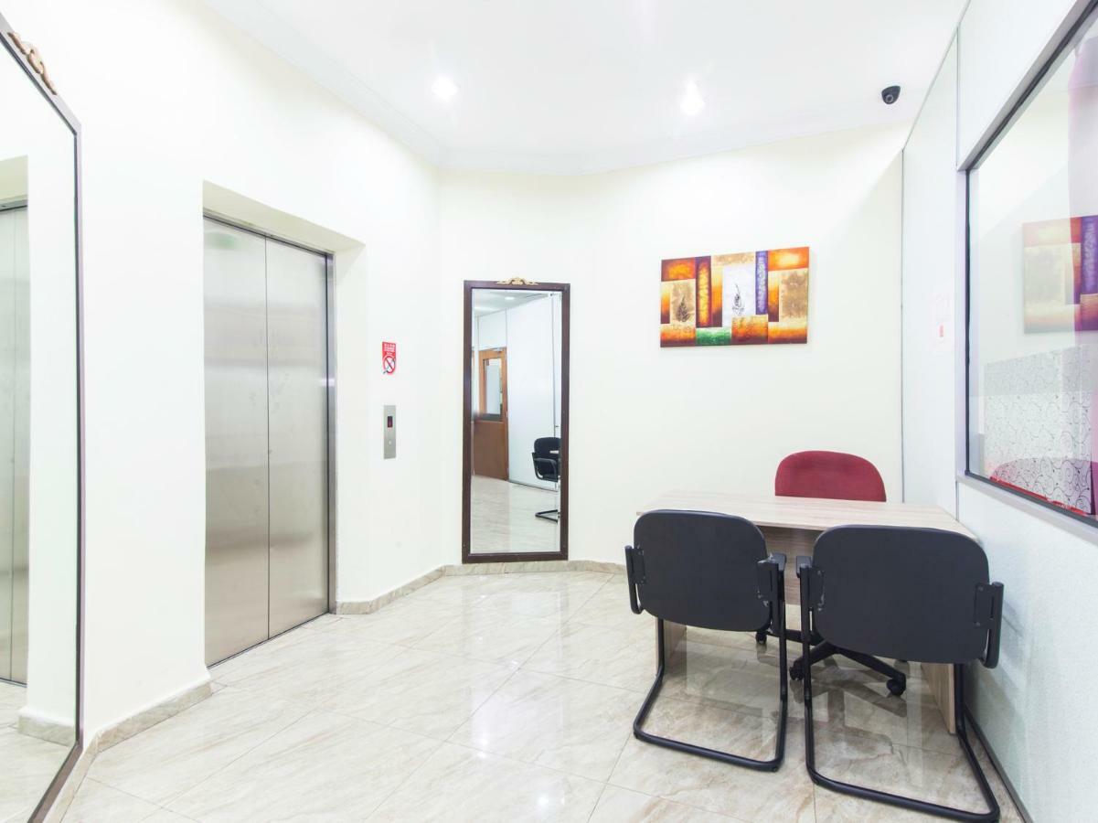 Oyo 327 Buddys Hotel Kuala Lumpur Exterior photo
